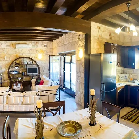 Peaceful Villa With Private Pool In Possidi 波塞蒂